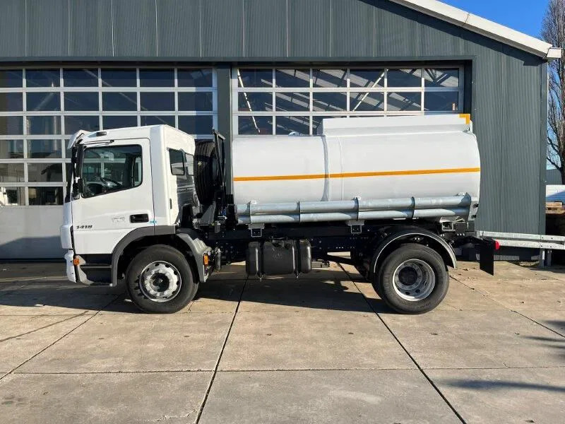 Mercedes-Benz Atego 1418 4x2 Fuel Tank Truck - Autocisterna: foto 2 Mercedes-Benz Atego 1418 4x2 Fuel Tank Truck - Autocisterna: foto 2