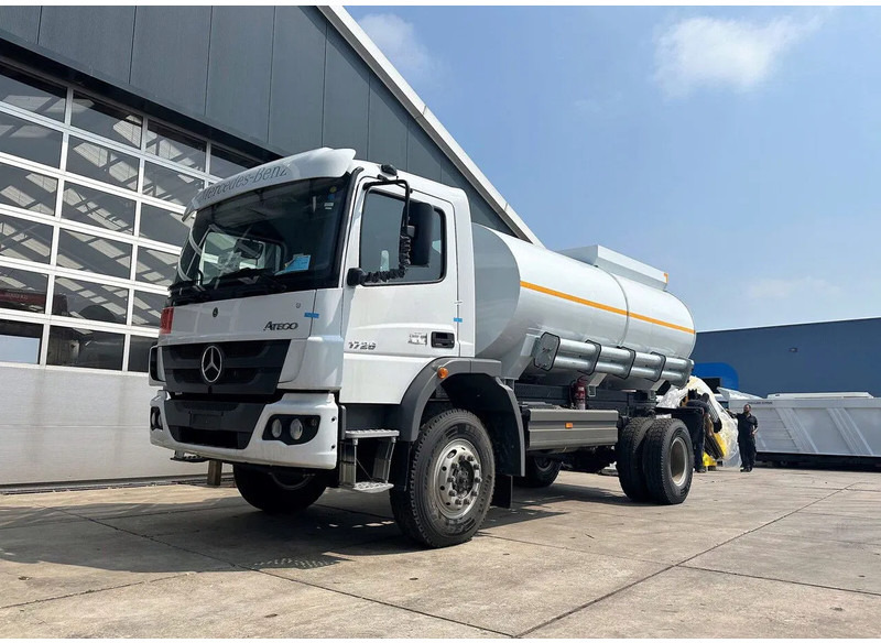 Mercedes-Benz Atego 1725 4×4 Fuel Tank Truck - Autocisterna: foto 1 Mercedes-Benz Atego 1725 4×4 Fuel Tank Truck - Autocisterna: foto 1
