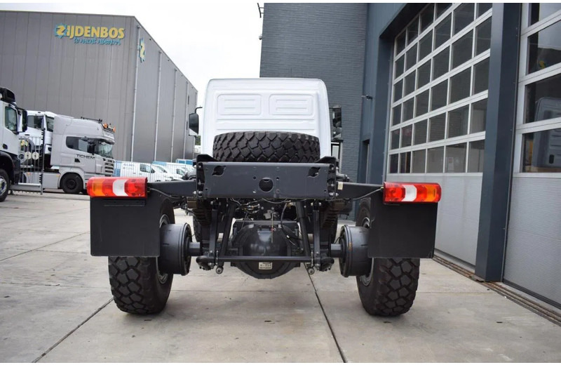 Mercedes-Benz Atego 1725 4x4 Chassis Cabin (2 units) - Šasija kravas automašīna: foto 5 Mercedes-Benz Atego 1725 4x4 Chassis Cabin (2 units) - Šasija kravas automašīna: foto 5