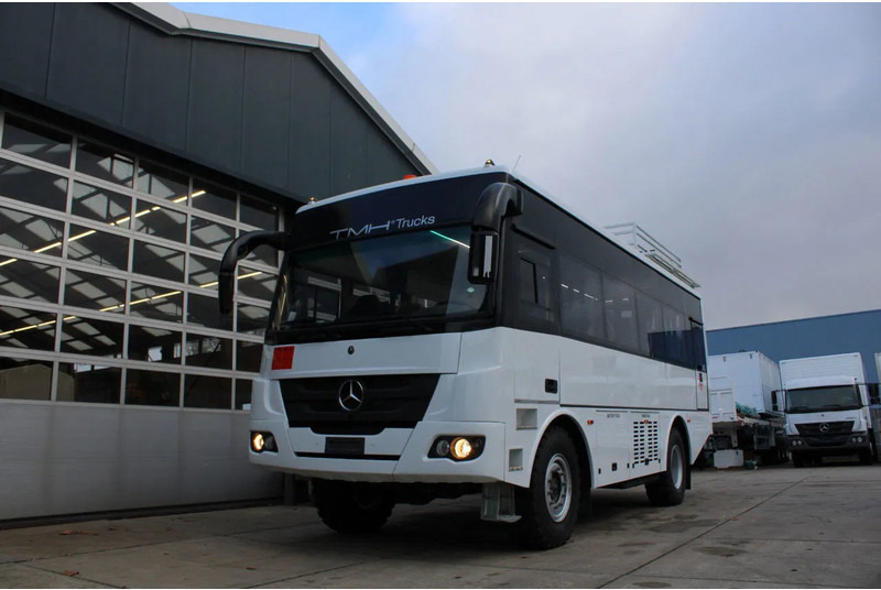 Mercedes-Benz Atego 1725 4x4 Passenger Bus - Starppilsētu autobuss: foto 1 Mercedes-Benz Atego 1725 4x4 Passenger Bus - Starppilsētu autobuss: foto 1