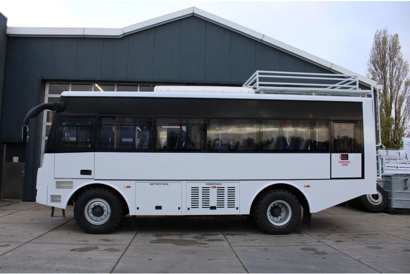 Mercedes-Benz Atego 1725 4x4 Passenger Bus - Starppilsētu autobuss: foto 2 Mercedes-Benz Atego 1725 4x4 Passenger Bus - Starppilsētu autobuss: foto 2