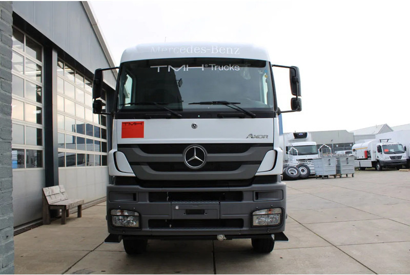 Mercedes-Benz Axor 3344 K 6x4 Tipper Truck - Kravas automašīna pašizgāzējs: foto 5 Mercedes-Benz Axor 3344 K 6x4 Tipper Truck - Kravas automašīna pašizgāzējs: foto 5