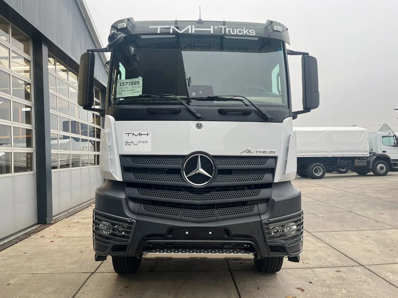 Mercedes-Benz Actros 2045 S 4x2 Tractor Head - Vilcējs: foto 4 Mercedes-Benz Actros 2045 S 4x2 Tractor Head - Vilcējs: foto 4