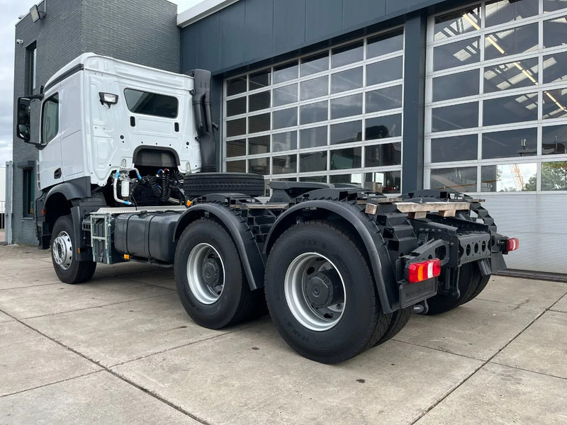 Mercedes-Benz Actros 3340 S 6x4 Tractor Head - Vilcējs: foto 3 Mercedes-Benz Actros 3340 S 6x4 Tractor Head - Vilcējs: foto 3