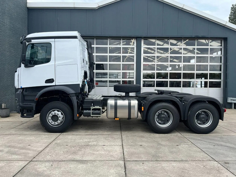 Mercedes-Benz Actros 3348 S 6x4 Tractor Head - Vilcējs: foto 3 Mercedes-Benz Actros 3348 S 6x4 Tractor Head - Vilcējs: foto 3