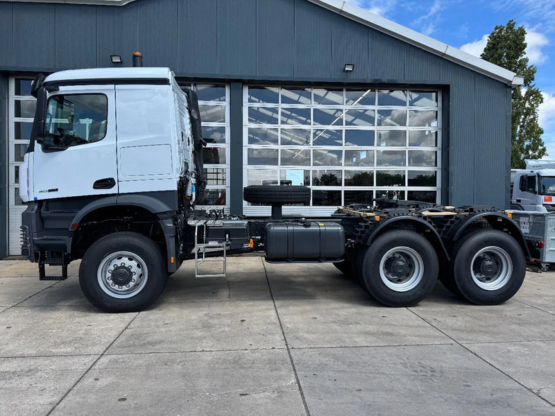 Mercedes-Benz Arocs 4058 AS 6x6 Tractor Head 180T Push Pull EURO-3 - Vilcējs: foto 1 Mercedes-Benz Arocs 4058 AS 6x6 Tractor Head 180T Push Pull EURO-3 - Vilcējs: foto 1