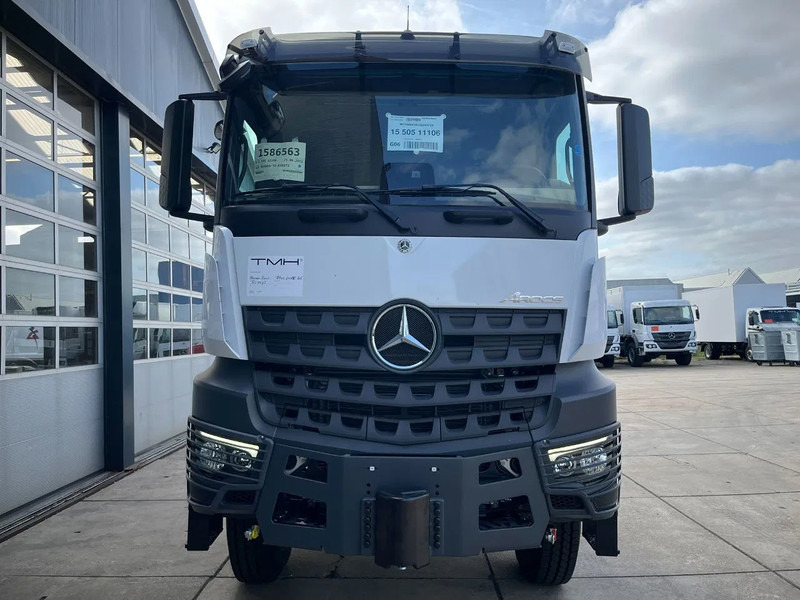 Mercedes-Benz Arocs 4058 AS 6x6 Tractor Head 180T Push Pull EURO-5 - Vilcējs: foto 4 Mercedes-Benz Arocs 4058 AS 6x6 Tractor Head 180T Push Pull EURO-5 - Vilcējs: foto 4