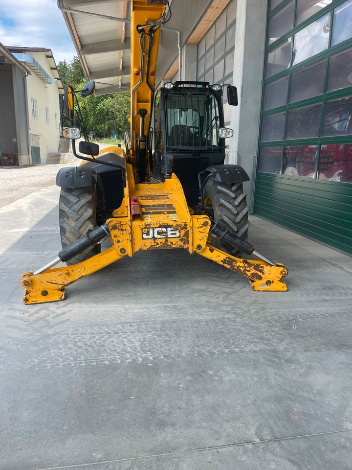 JCB 535-125 - Teleskopiskais iekrāvējs: foto 2 JCB 535-125 - Teleskopiskais iekrāvējs: foto 2