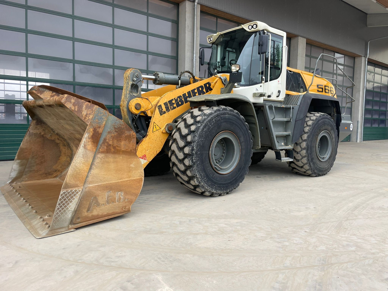 Liebherr L566 - Riteņu iekrāvējs: foto 2 Liebherr L566 - Riteņu iekrāvējs: foto 2