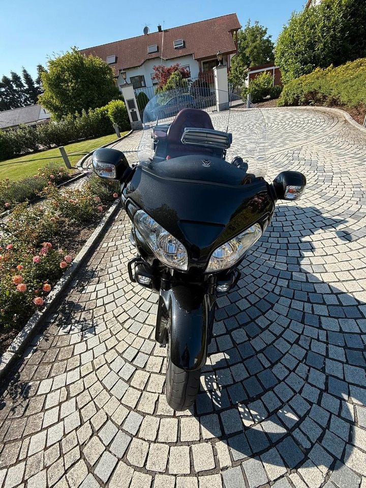 Honda GL1800 SC47*Krossline*Audio*Wilbers*SR Racing - Motocikls: foto 2 Honda GL1800 SC47*Krossline*Audio*Wilbers*SR Racing - Motocikls: foto 2