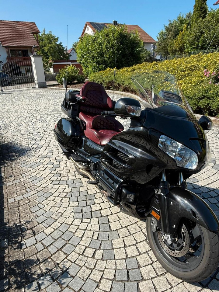 Honda GL1800 SC47*Krossline*Audio*Wilbers*SR Racing - Motocikls: foto 3 Honda GL1800 SC47*Krossline*Audio*Wilbers*SR Racing - Motocikls: foto 3