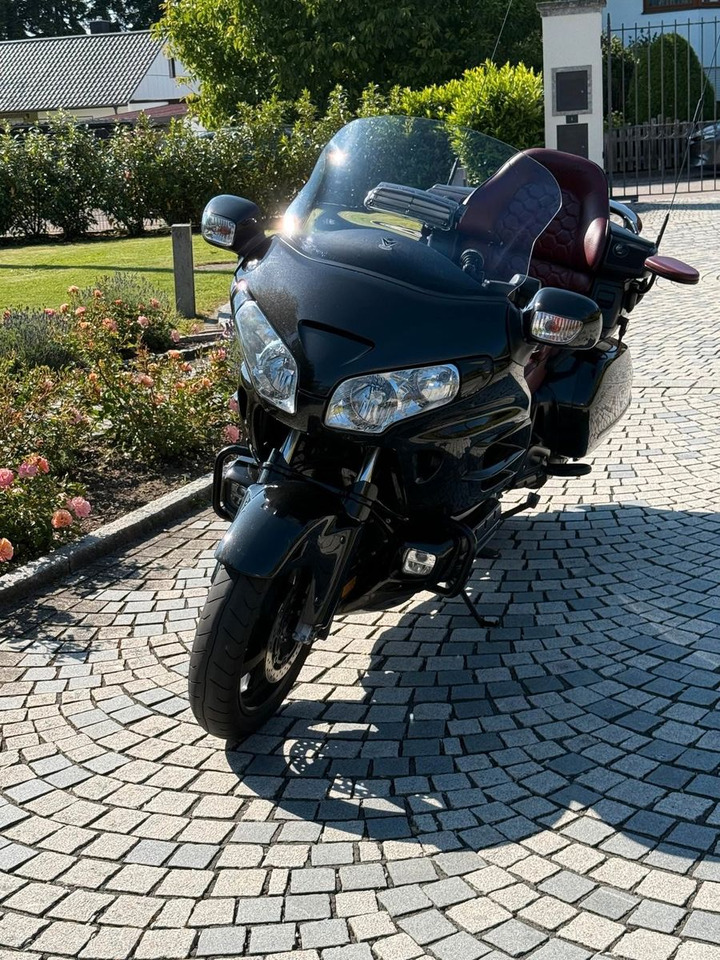 Honda GL1800 SC47*Krossline*Audio*Wilbers*SR Racing - Motocikls: foto 1 Honda GL1800 SC47*Krossline*Audio*Wilbers*SR Racing - Motocikls: foto 1