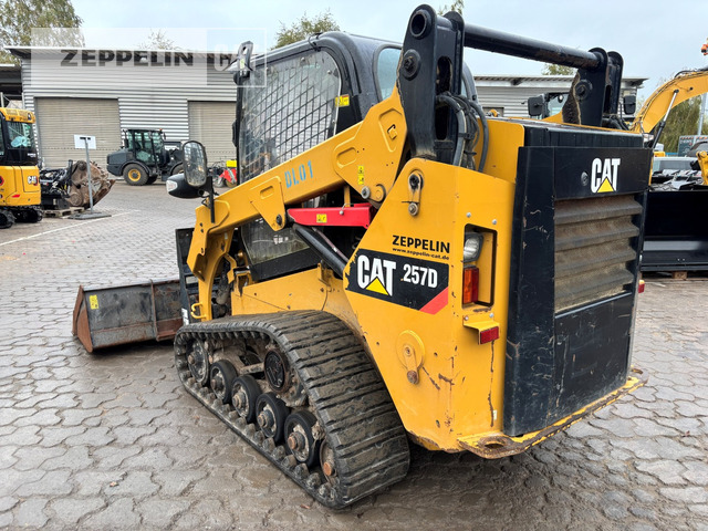 Cat 257D - Kompaktiekrāvējs: foto 4 Cat 257D - Kompaktiekrāvējs: foto 4