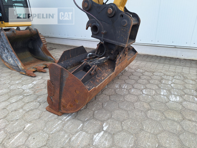 Kāpurķēžu ekskavators Cat 320GC: foto 10