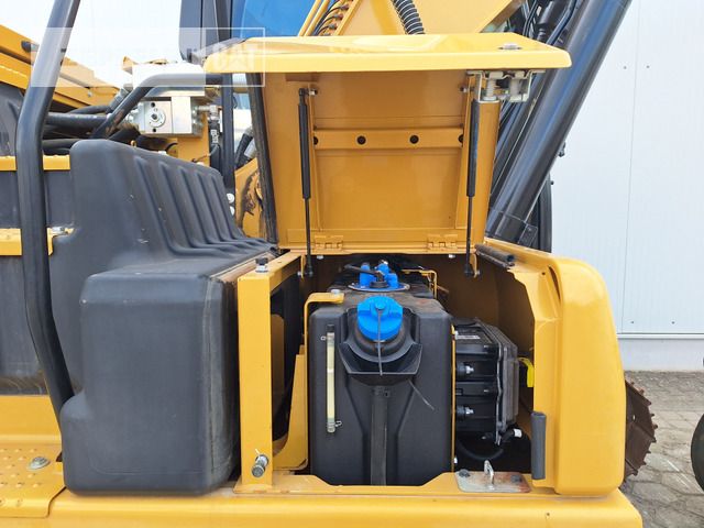 Kāpurķēžu ekskavators Cat 320GC: foto 33