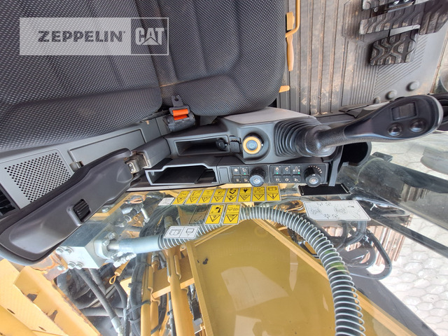 Kāpurķēžu ekskavators Cat 320GC: foto 38