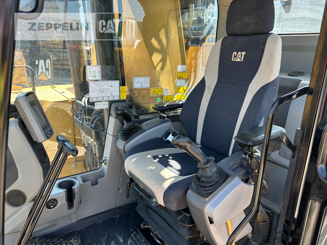 Kāpurķēžu ekskavators Cat 325FL: foto 10