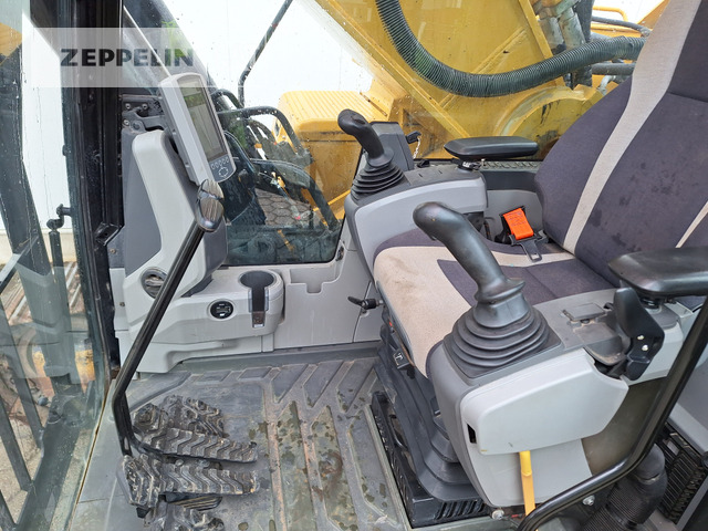 Kāpurķēžu ekskavators Cat 352FL: foto 42