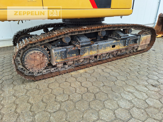 Kāpurķēžu ekskavators Cat 352FL: foto 22