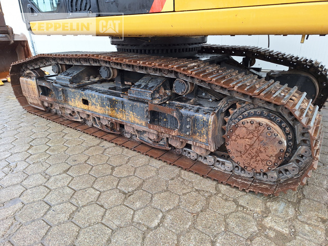 Kāpurķēžu ekskavators Cat 352FL: foto 15