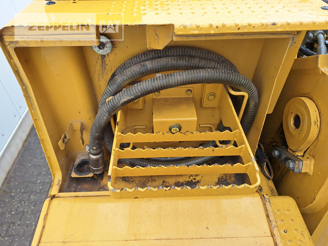 Kāpurķēžu ekskavators Cat 352FL: foto 34