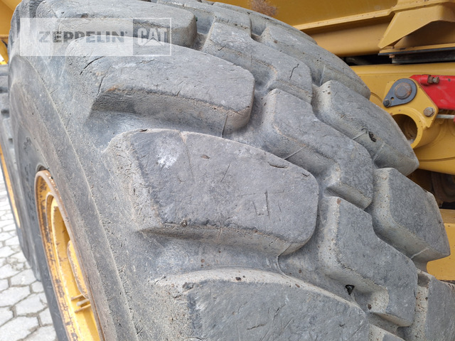 Artikulētias pašizgāzējs Cat 735B: foto 10