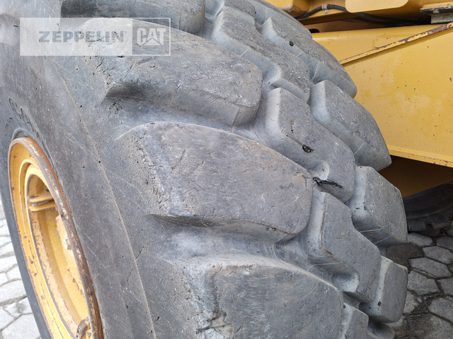 Artikulētias pašizgāzējs Cat 735B: foto 12