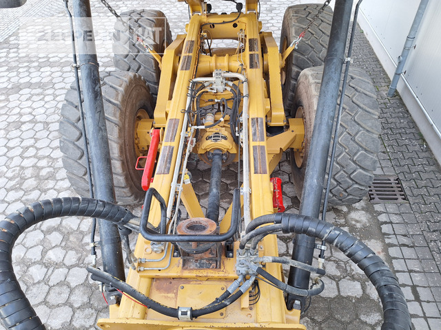 Artikulētias pašizgāzējs Cat 735B: foto 24