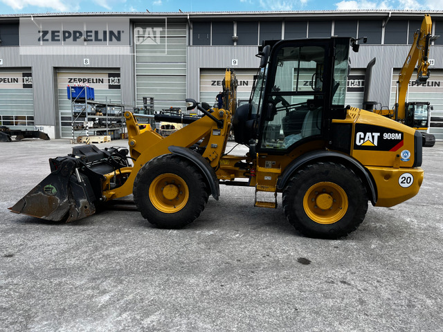 Riteņu iekrāvējs Cat 908M: foto 1