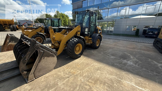 Cat 908M - Riteņu iekrāvējs: foto 1 Cat 908M - Riteņu iekrāvējs: foto 1
