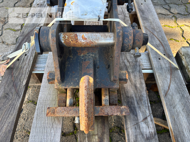 Cat CW05 - Ātrā sakabe - Celtniecības tehnika: foto 3 Cat CW05 - Ātrā sakabe - Celtniecības tehnika: foto 3