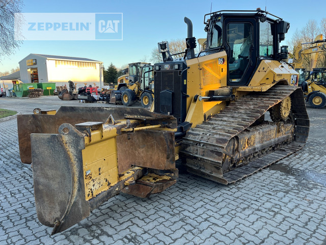 Cat D5 - Buldozers: foto 1 Cat D5 - Buldozers: foto 1