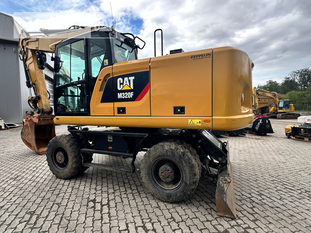 Cat M320F - Riteņu ekskavators: foto 2 Cat M320F - Riteņu ekskavators: foto 2
