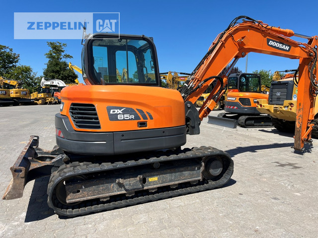 Doosan DX85R-3 - Mini-ekskavators: foto 2 Doosan DX85R-3 - Mini-ekskavators: foto 2