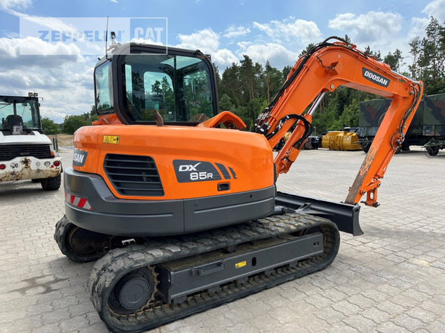 Doosan DX85R-3 - Mini-ekskavators: foto 5 Doosan DX85R-3 - Mini-ekskavators: foto 5