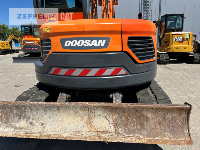 Doosan DX85R-3 - Mini-ekskavators: foto 4 Doosan DX85R-3 - Mini-ekskavators: foto 4
