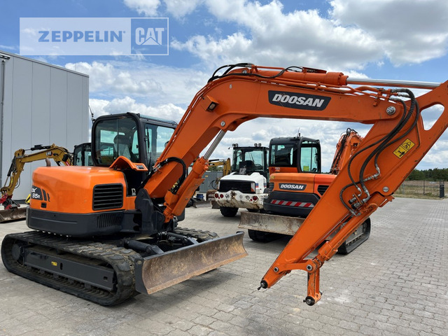 Doosan DX85R-3 - Mini-ekskavators: foto 3 Doosan DX85R-3 - Mini-ekskavators: foto 3