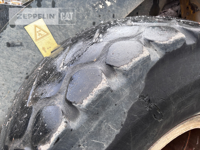 Komatsu WA250 - Riteņu iekrāvējs: foto 5 Komatsu WA250 - Riteņu iekrāvējs: foto 5