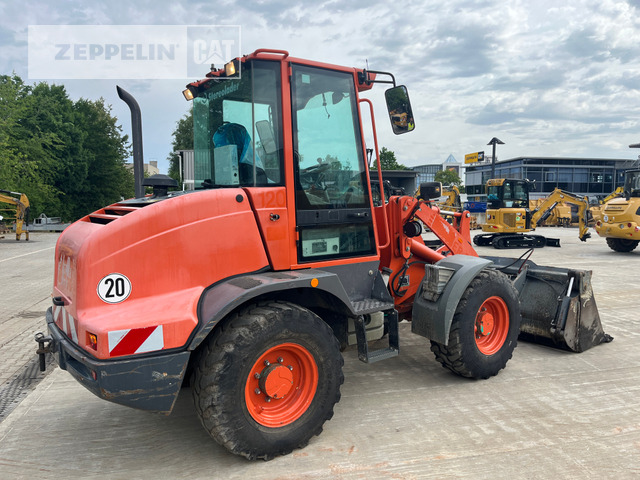 Liebherr L510 - Riteņu iekrāvējs: foto 4 Liebherr L510 - Riteņu iekrāvējs: foto 4