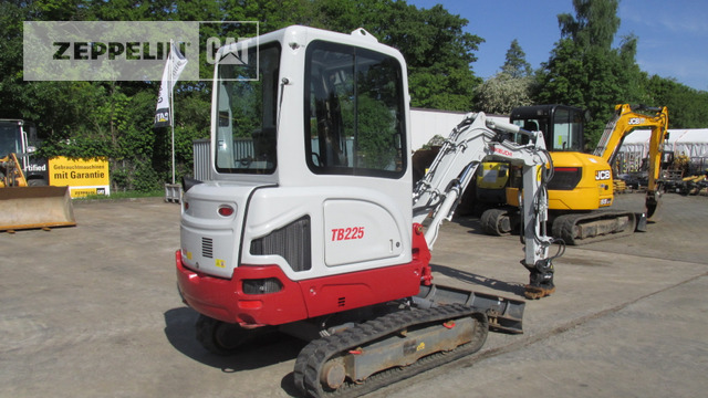 Takeuchi, Japan TB225 - Mini-ekskavators: foto 2 Takeuchi, Japan TB225 - Mini-ekskavators: foto 2