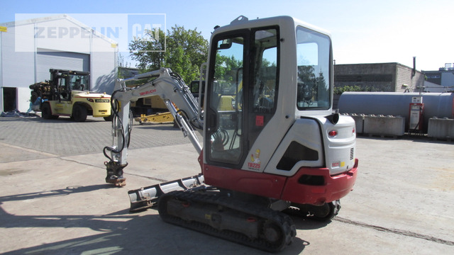 Takeuchi, Japan TB225 - Mini-ekskavators: foto 3 Takeuchi, Japan TB225 - Mini-ekskavators: foto 3