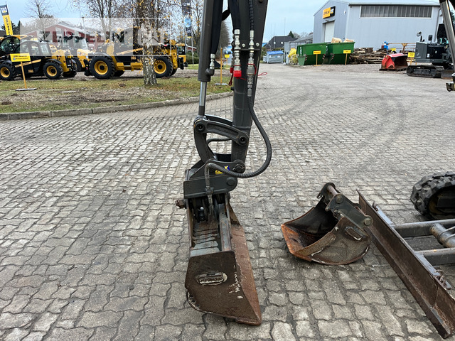 Mini-ekskavators Volvo EC20E: foto 10