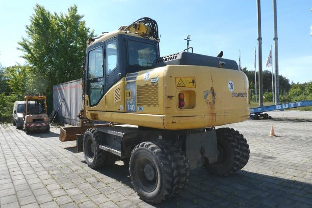 Komatsu Mobilbagger PW140-7 Mobilbagger - Riteņu ekskavators: foto 4 Komatsu Mobilbagger PW140-7 Mobilbagger - Riteņu ekskavators: foto 4