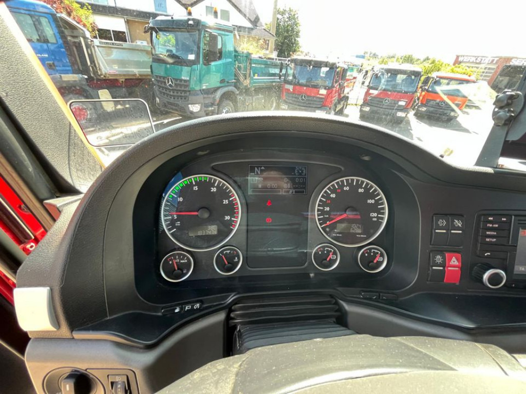 Kravas automašīna pašizgāzējs MAN MAN TG-S 3-Achs Allradkipper 26.440 6x6 Meiller: foto 15