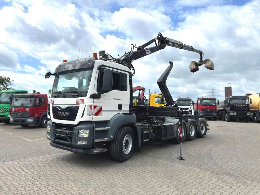 MAN TG-S 35.480 8x4 BL Abrollkipper mit Kran Penz-15 - Kravas auto ar manipulatoru: foto 3 MAN TG-S 35.480 8x4 BL Abrollkipper mit Kran Penz-15 - Kravas auto ar manipulatoru: foto 3
