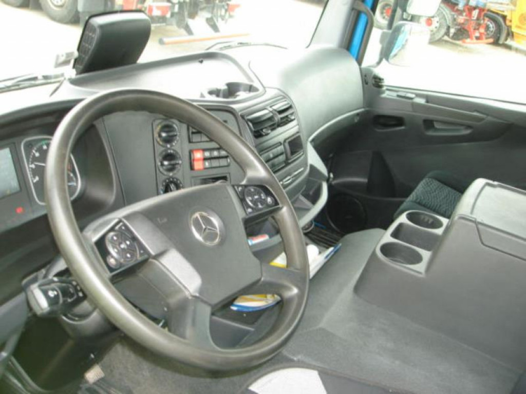MERCEDES-BENZ Atego 1524 K Absetzkipper TOP +Funkfernbed. - Būvgružu konteineru vedējs: foto 4 MERCEDES-BENZ Atego 1524 K Absetzkipper TOP +Funkfernbed. - Būvgružu konteineru vedējs: foto 4