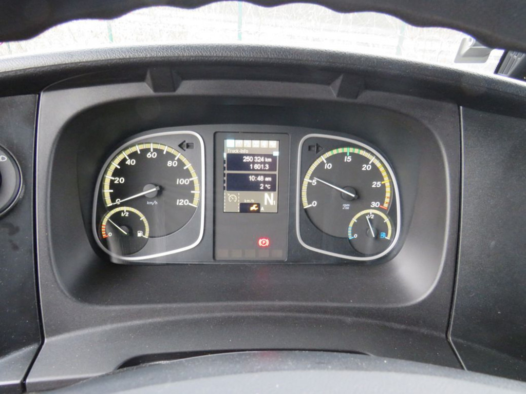 MERCEDES-BENZ Atego 1527 L Pritsche LBW - Kravas automašīna ar tentu: foto 3 MERCEDES-BENZ Atego 1527 L Pritsche LBW - Kravas automašīna ar tentu: foto 3
