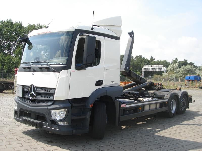 Mercedes-Benz Actros neu 2543 L 6x2 Abrollkipper Meiller Funk - Pacēlājs ar āķi: foto 1 Mercedes-Benz Actros neu 2543 L 6x2 Abrollkipper Meiller Funk - Pacēlājs ar āķi: foto 1