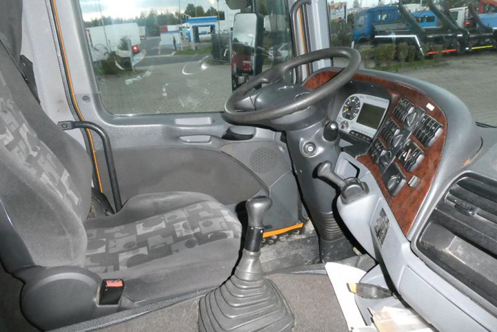 MERCEDES-BENZ Actros 4160 SLT 8x4 4 SZM TITAN -155to.-!! - Vilcējs: foto 5 MERCEDES-BENZ Actros 4160 SLT 8x4 4 SZM TITAN -155to.-!! - Vilcējs: foto 5