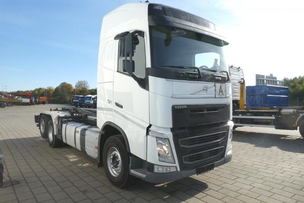 Volvo FH 460 Abrollkipper Meiller 20.70, Funk - Pacēlājs ar āķi: foto 2 Volvo FH 460 Abrollkipper Meiller 20.70, Funk - Pacēlājs ar āķi: foto 2